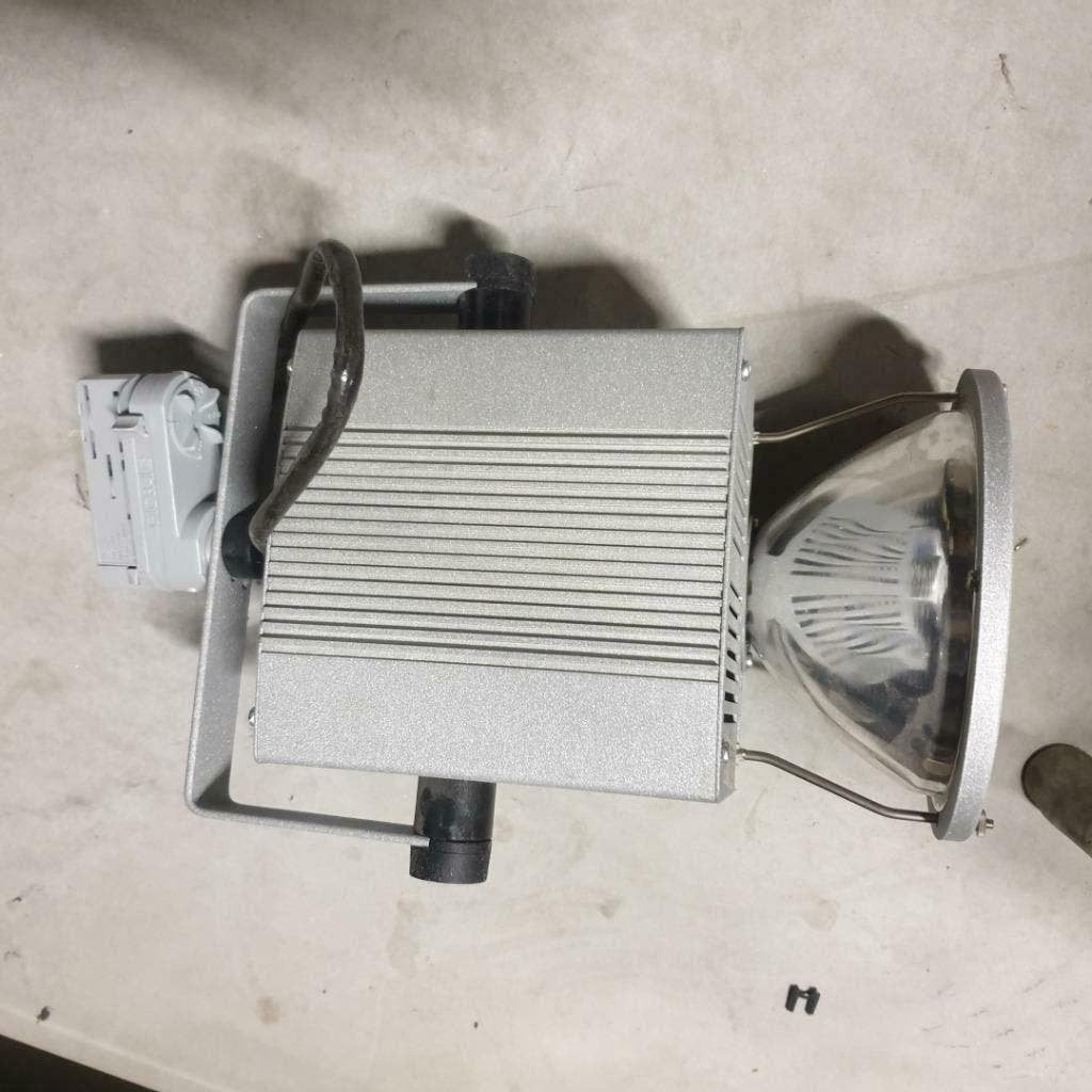PHILIPS GLOBAL VERLICHTING SPOTS VOOR SPANNINGSRAIL, Ophalen, Gebruikt