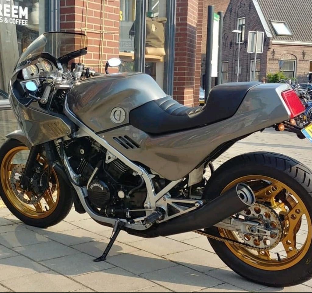 Honda VF1000F2 Restomod 1990, Stijn@rower-bikeshop.nl, Rower Bikeshop, 4 cilinders, Motorrijbewijs A