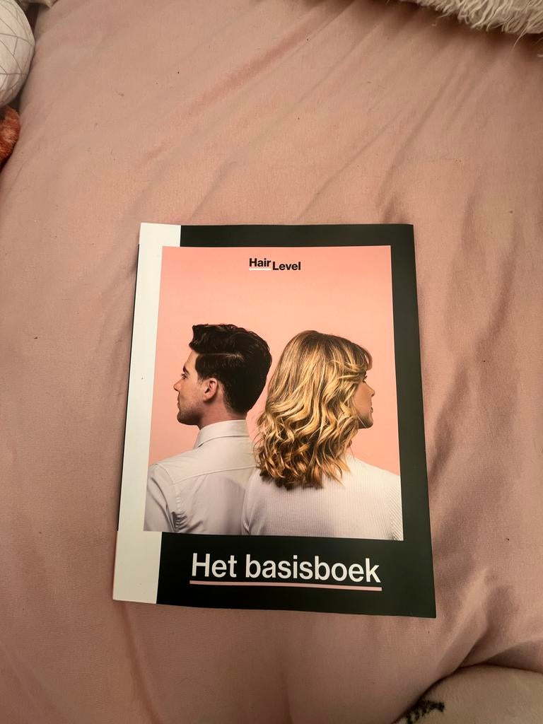 Hair Level Het Basisboek Kapper Opleiding MBO4 Zo goed als n, Ophalen of Verzenden, Zo goed als nieuw, MBO