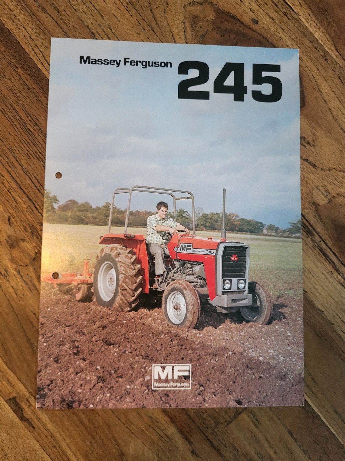 tractor folder Massey Ferguson 245, Boeken, Ophalen of Verzenden, Zo goed als nieuw