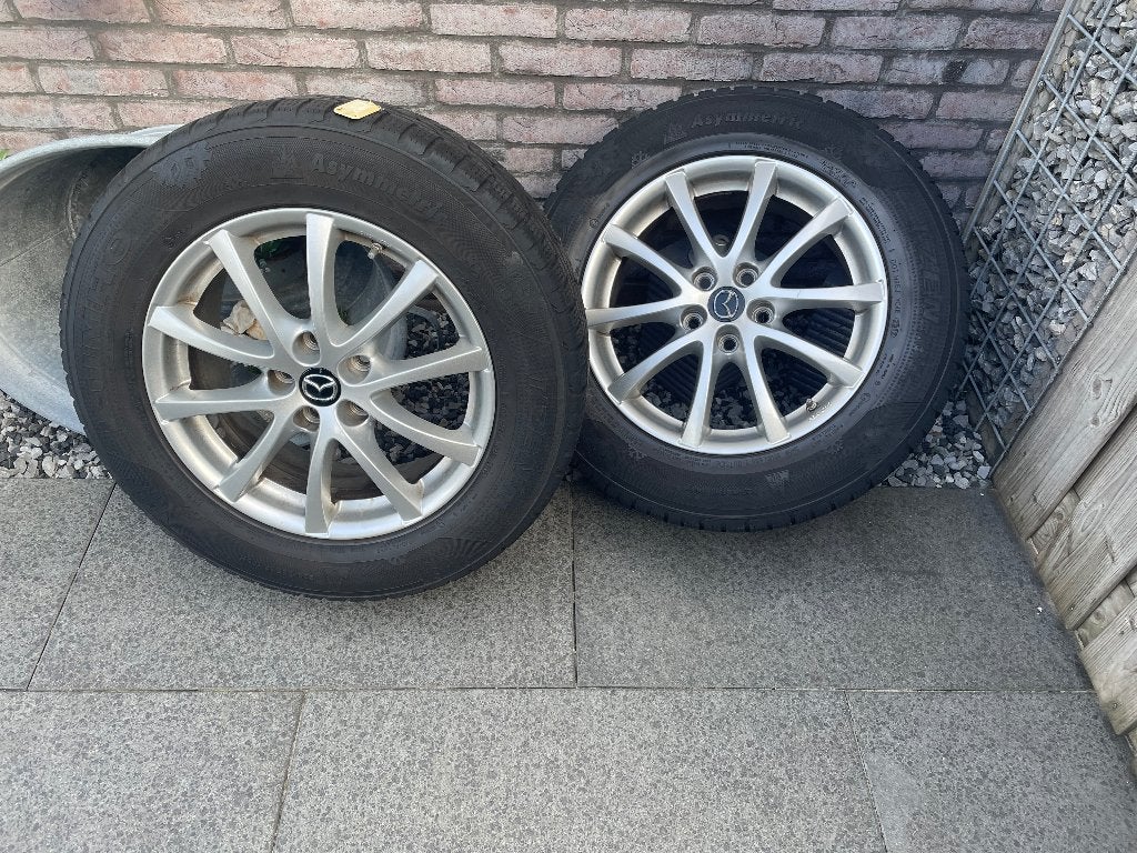 Mazda CX 5 Winterbanden met velgen 225/65R17 4,5 mm profiel, Auto-onderdelen, Ophalen, Gebruikt, Banden en Velgen, 17 inch