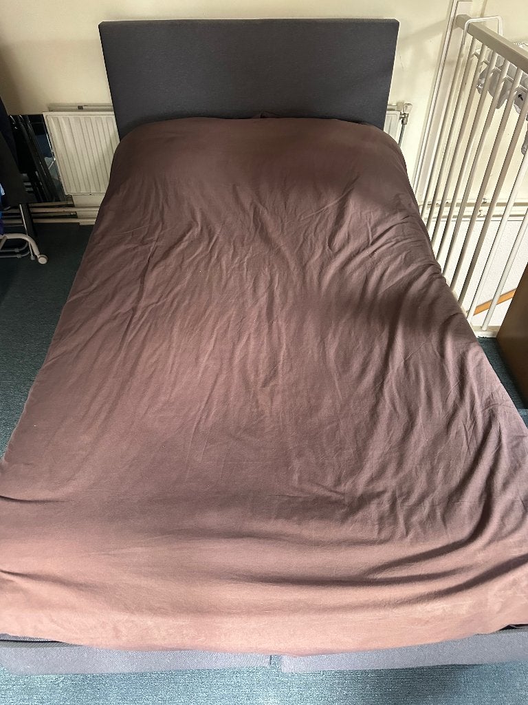 Boxspring, Ophalen, Gebruikt, 210 cm, Twijfelaar