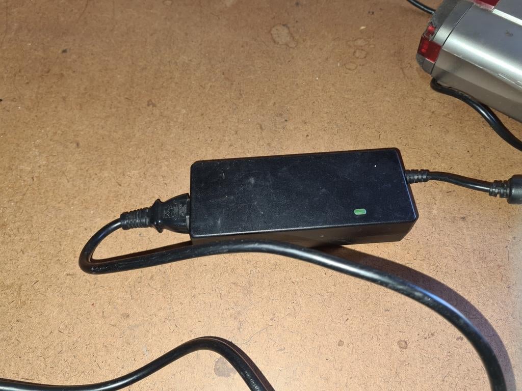 Batavus Sparta Koga Li-ion  Oplader 14Ah 36V, Verzenden, Gebruikt