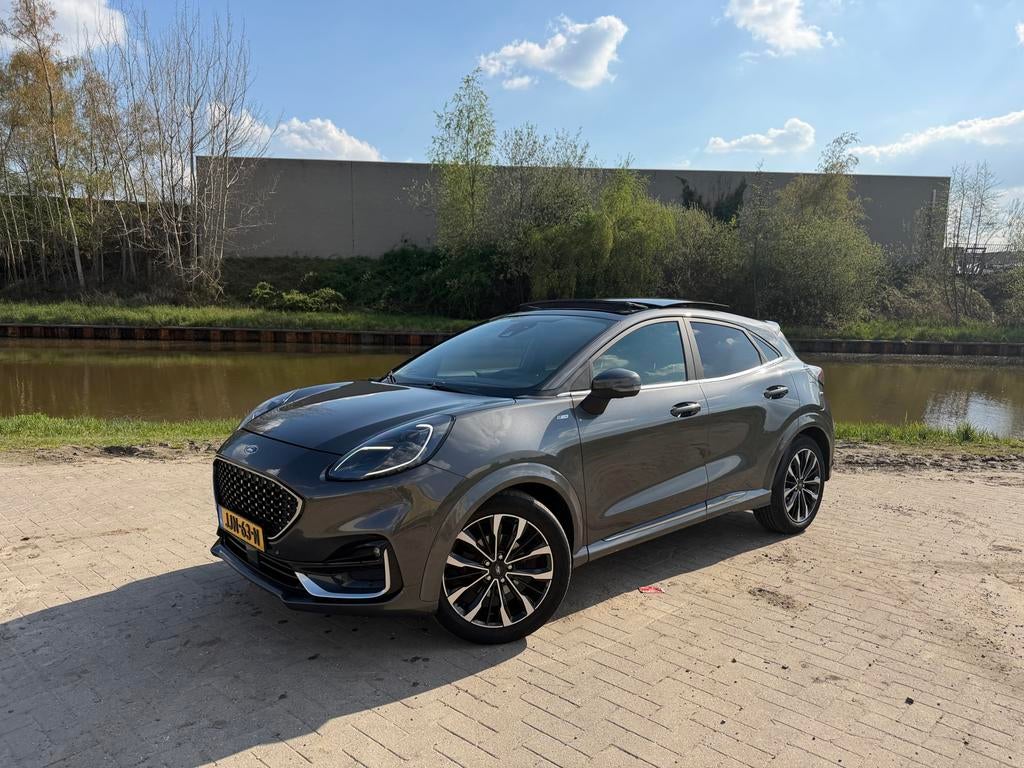 Ford Puma 1.0 EcoBoost Automaat 2021 PANO Vignale/ST, Auto's, Ford, 125 pk, Puma, Zwart, 1226 kg