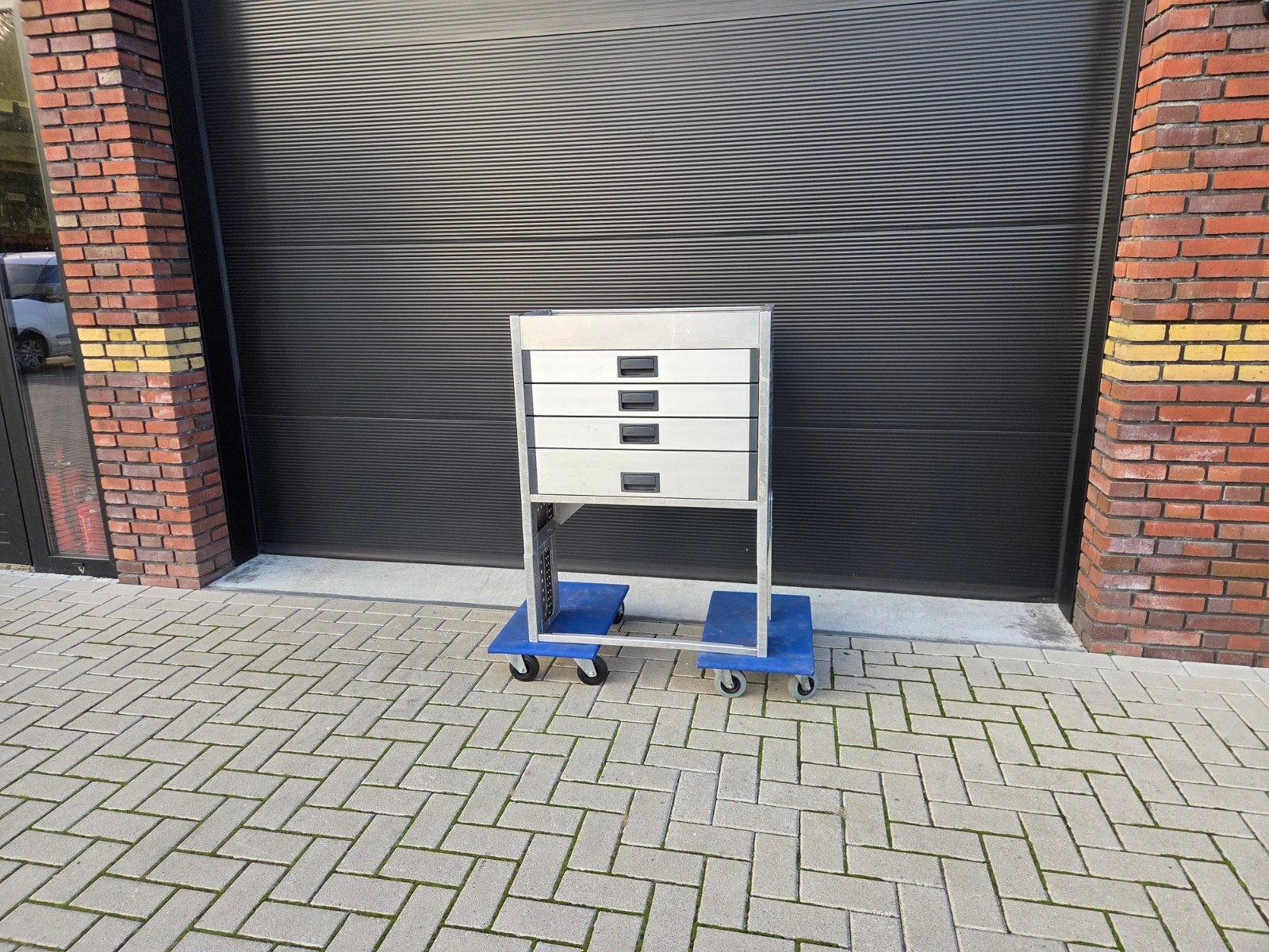 Aluca bedrijfswagen inrichting bedrijfswageninrichting, Ophalen