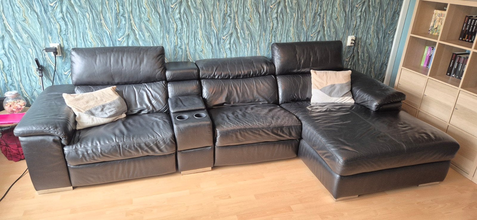 Zwarte lederen elektrische relaxbank,, bioscoopbank, Ophalen, Gebruikt, Leer, Modern, Bioscoopbank