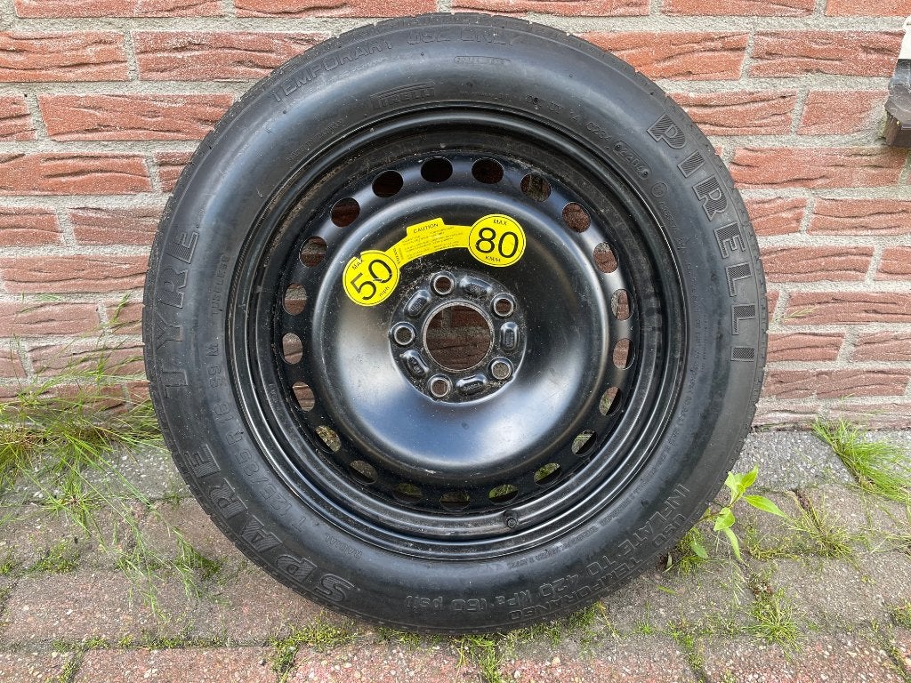 Thuisbrenger Volvo V40 (2012 - 2019), Ophalen, Gebruikt, Volvo