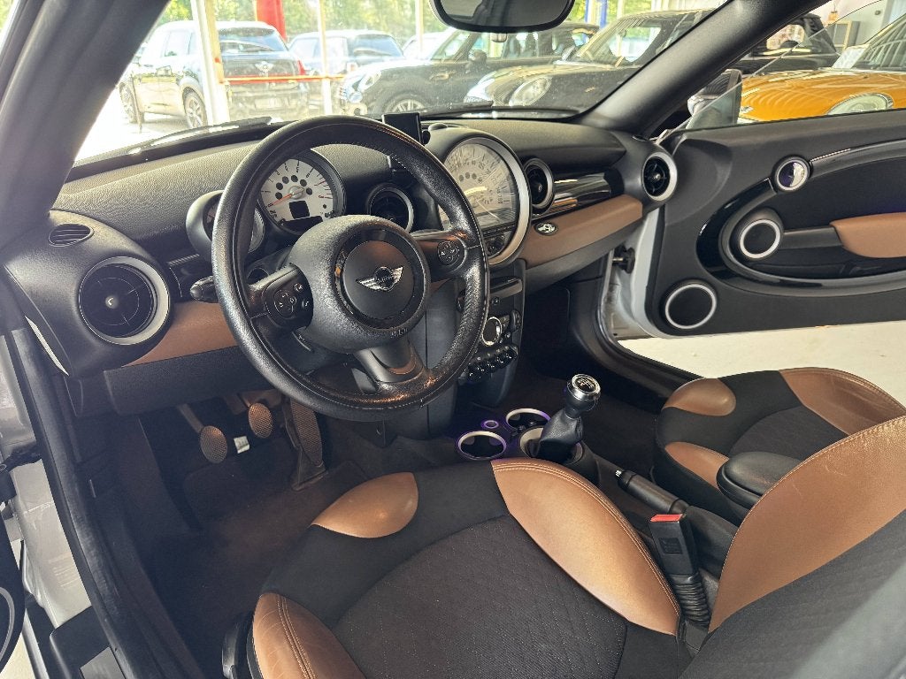 Foto 8 van Mini 1.6 Cooper Roadster 2012 Grijs ( 6 MAANDEN GARANTIE )