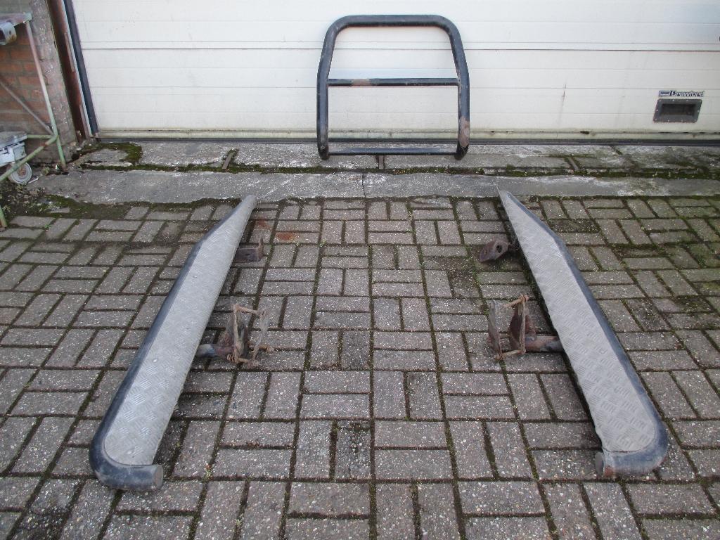 4x4 Bullbar en sidebars Toyota Nissan, Ophalen, Gebruikt
