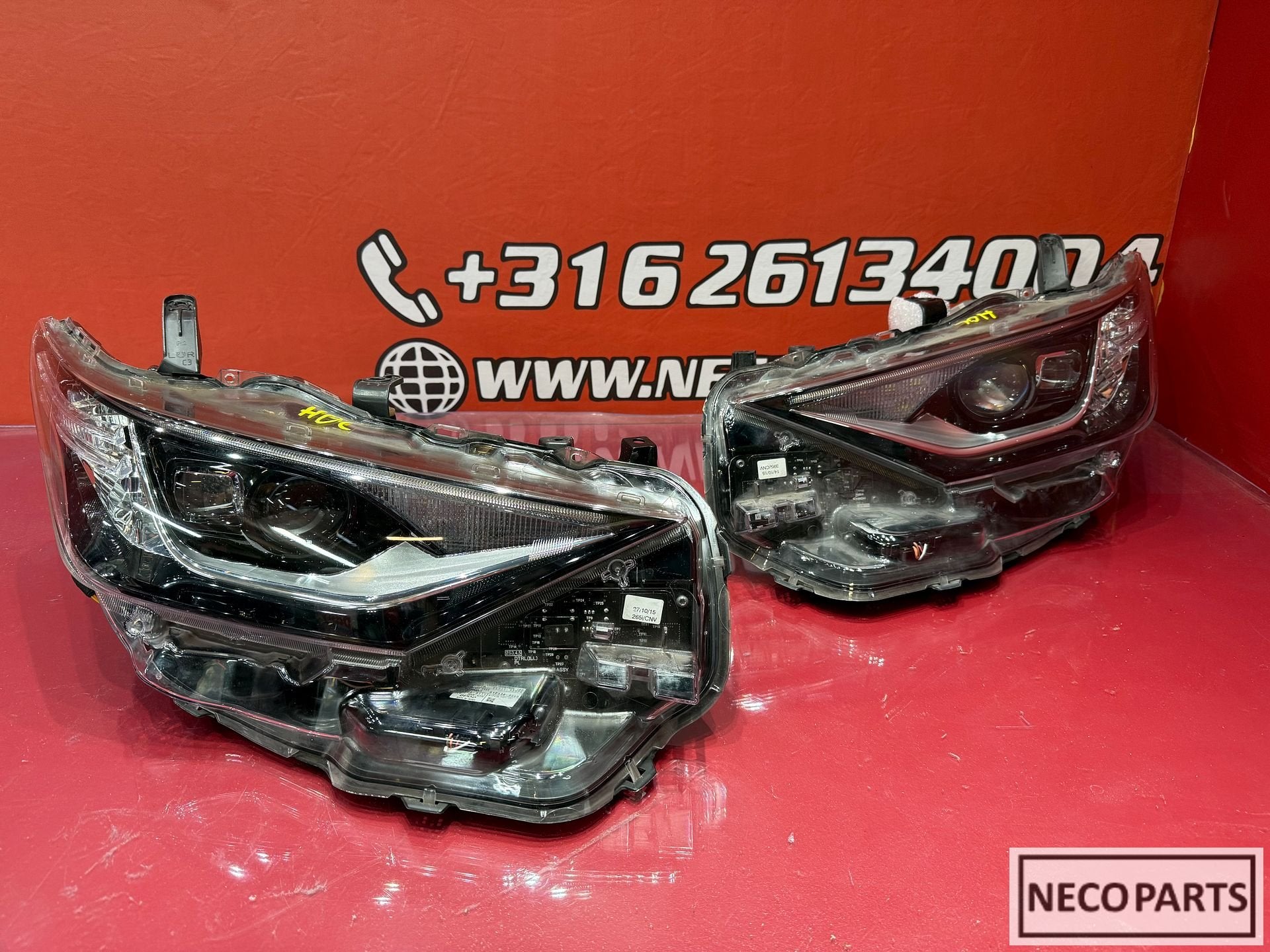 TOYOTA AURIS FULL LED KOPLAMPEN ORIGINEEL ALLES LEVERBAAR !!, Auto-onderdelen, Verlichting, Gebruikt, -, -, Ophalen of Verzenden