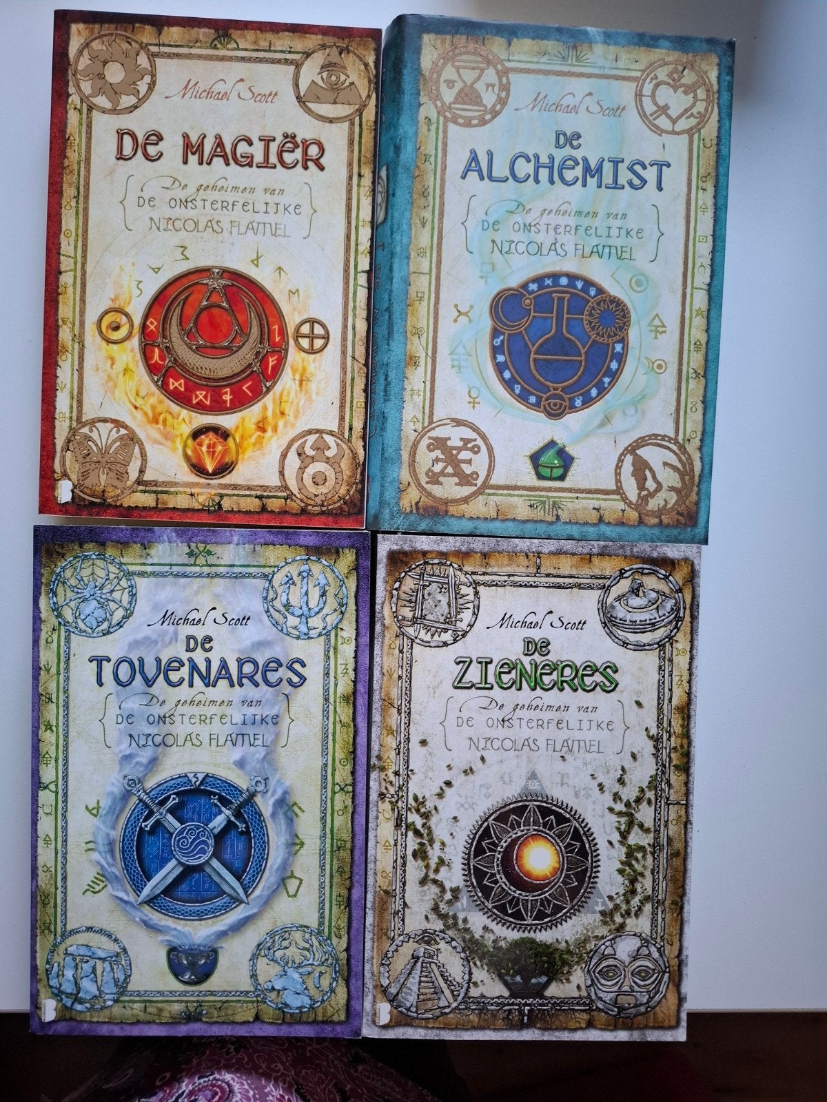 De geheimen van de onsterfelijke Nicolas Flamel. 1,2,3 en 6, Boeken, Verzenden, Nieuw