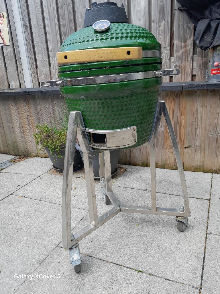 Kamado 16 inch, Ophalen, Zo goed als nieuw, Met accessoires