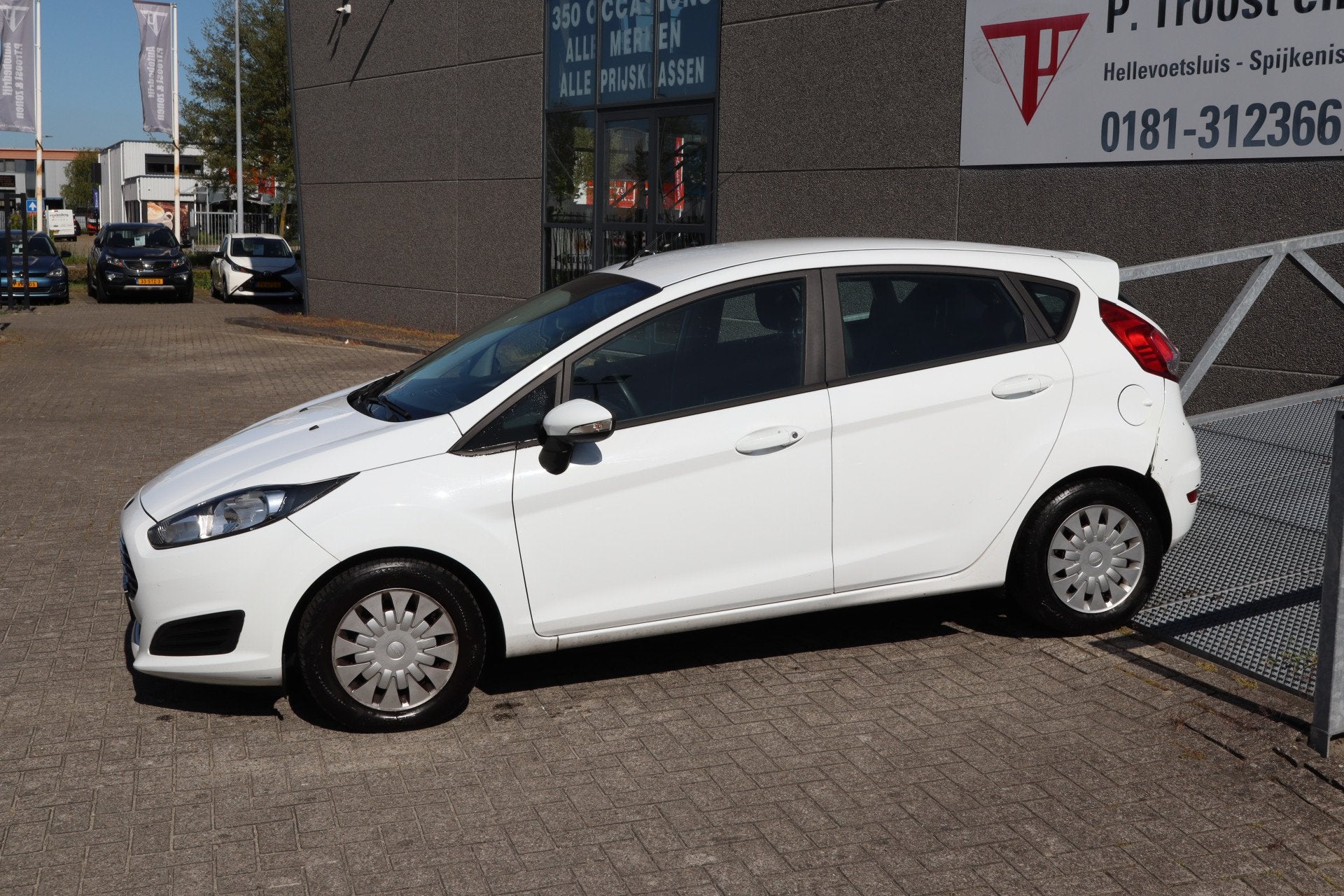 Ford Fiesta 1.6 TDCi Airco/Navigatie/Bluetooth MEENEEMPRIJS/, Auto's, Ford, Voorwielaandrijving, Stof, Gebruikt, 4 cilinders