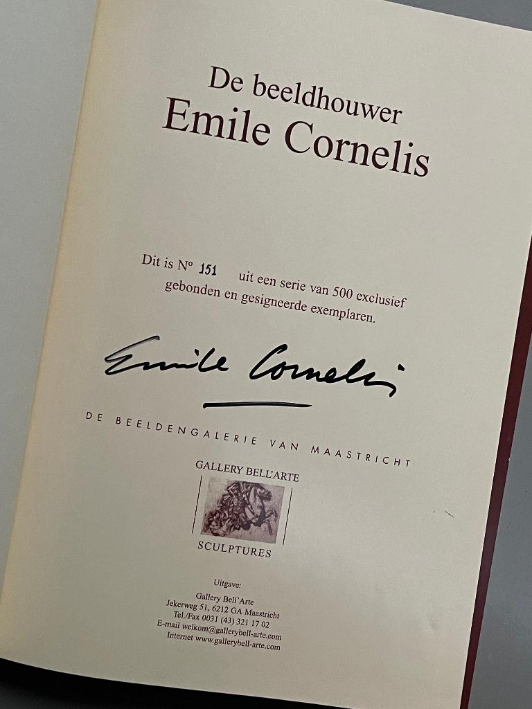 Emile Cornelis. - beeldhouwer, Ophalen of Verzenden, Zo goed als nieuw, Beeldhouwkunst