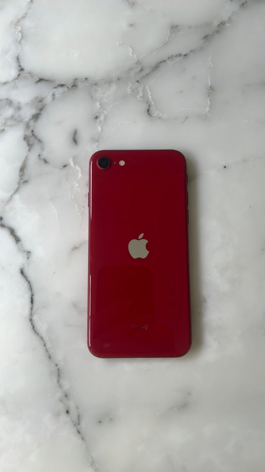 Rode IPhone 8 Swappie met screen protector, Refurbished, Ophalen of Verzenden, 64 GB, Zonder abonnement
