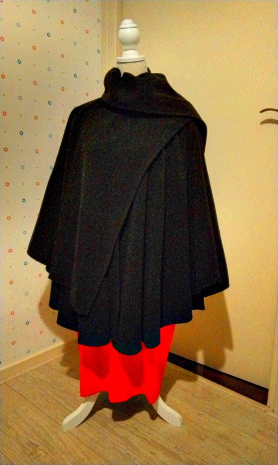 Laura di Sarpi Zwarte Cape - met sjaal - Wol/Kasjmier ., Kleding | Dames, Zwart, Maat 46/48 (XL) of groter, Ophalen of Verzenden