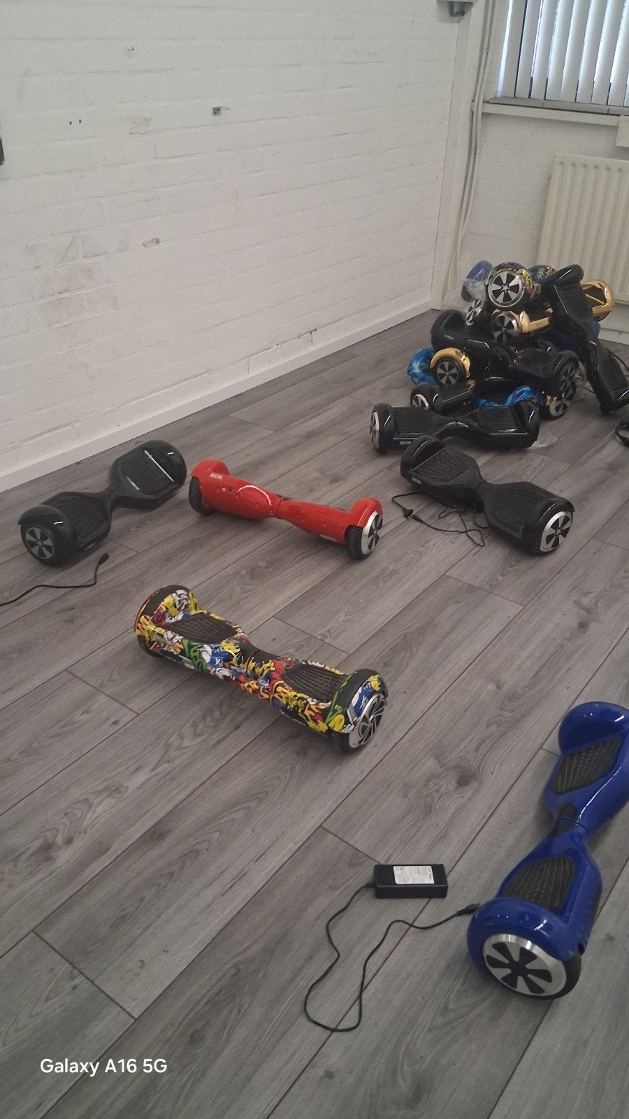 Kapotte hoverboards 2 euro p/s, Ophalen
