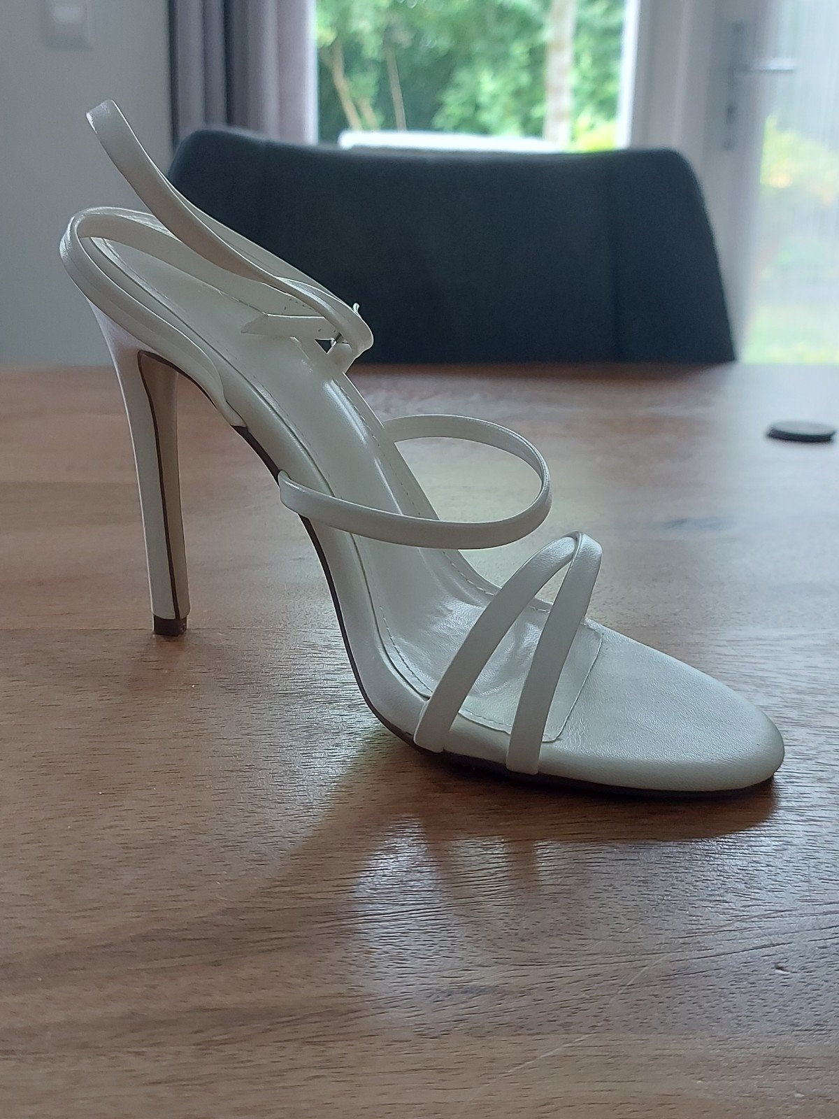 Witte Wide Fit Strappy Stiletto Hakken Maat 37, Kleding | Dames, Pumps, Nieuw, Ophalen of Verzenden, Wit