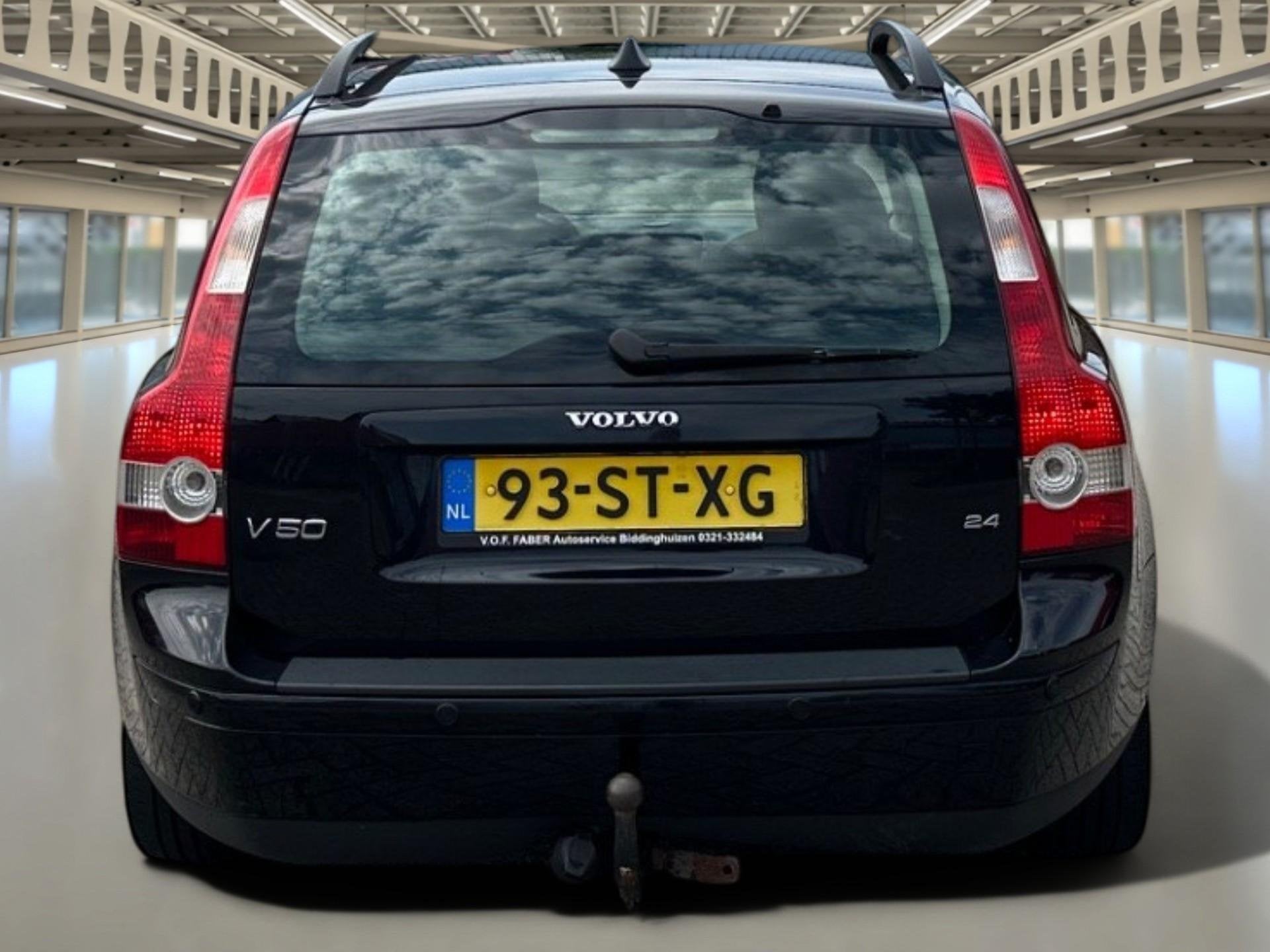 Volvo V50 2.4 Edition II Trekhaak, Fijne 5 cilinder, garanti, Auto's, Volvo, Stof, Gebruikt, Zwart, 700 kg
