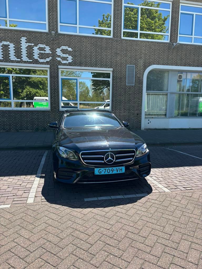 Mercedes-Benz E-Klasse E200, Auto's, Mercedes-Benz, Automaat, Achterwielaandrijving, Zwart, 4 cilinders