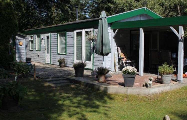 Chalet te koop camping Stroe, Tuin, In bos