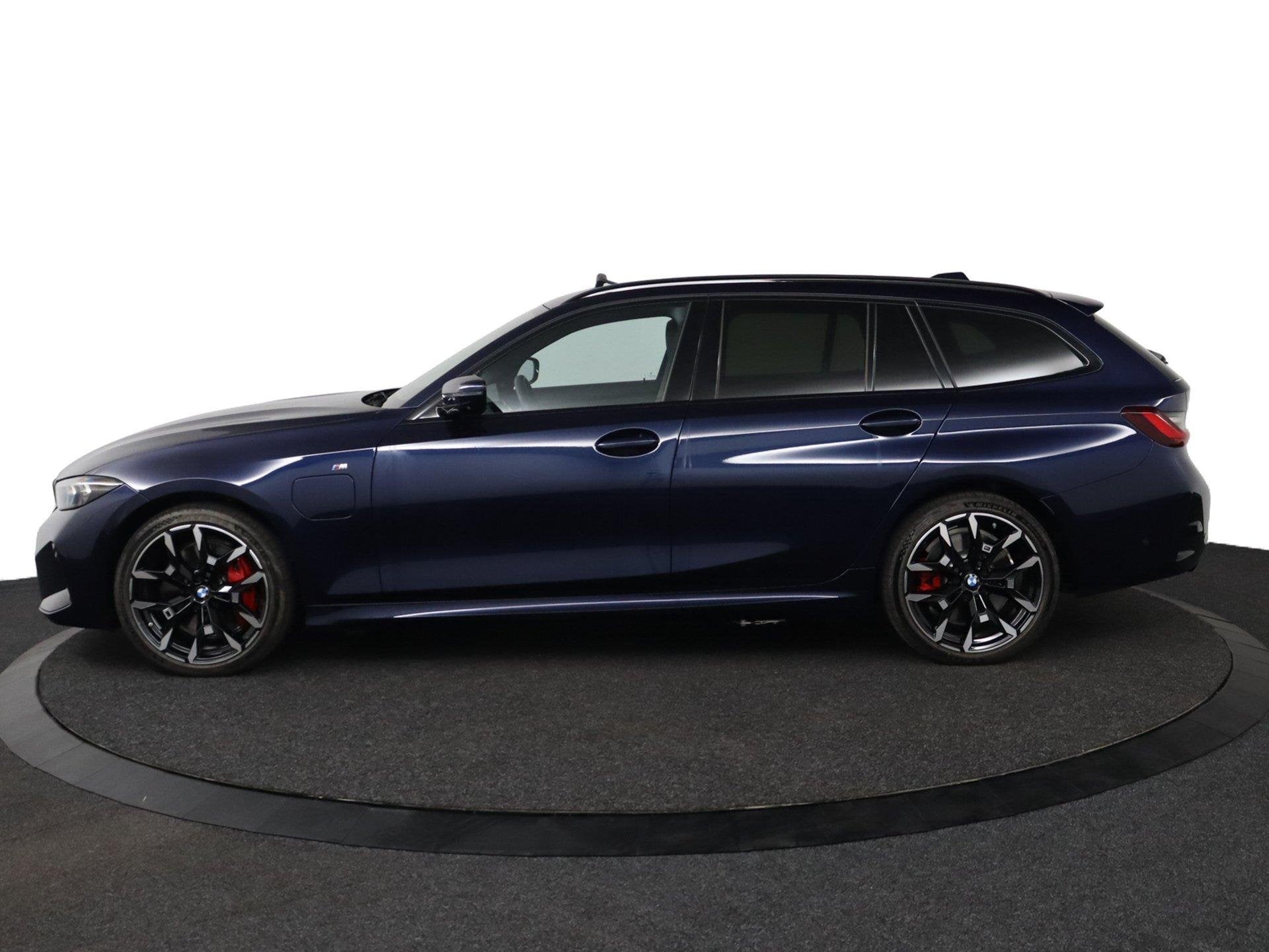 BMW 3-serie Touring 330e | SOH 100% | M Sportpakket Pro | Dr, Auto diversen, Automaat, 1998 cc, Einsteinlaan 5
2289 CC  Rijswijk, NL