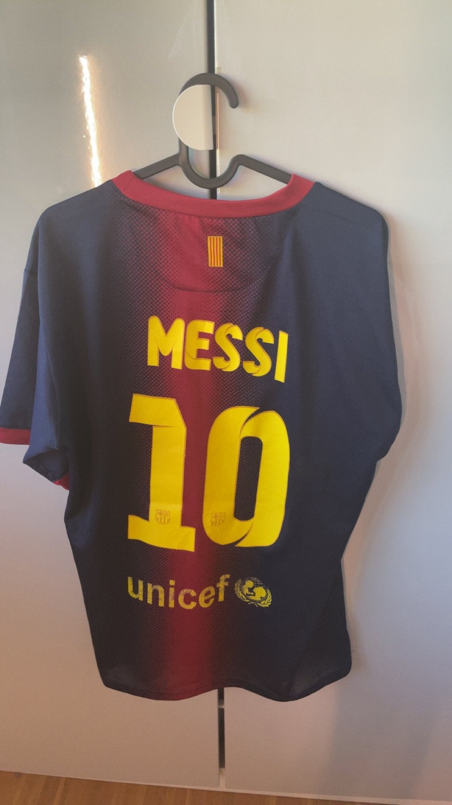 FC Barcelona Messi 10 voetbalshirt, Sport en Fitness, Voetbal, Maat L, Ophalen of Verzenden, Zo goed als nieuw, Shirt