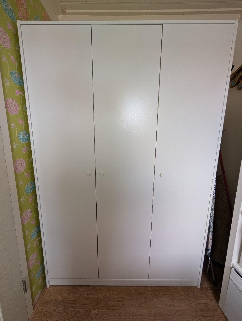 Witte IKEA Kleppstad kledingkast, Ophalen, Met deur(en), Gebruikt, 100 tot 150 cm
