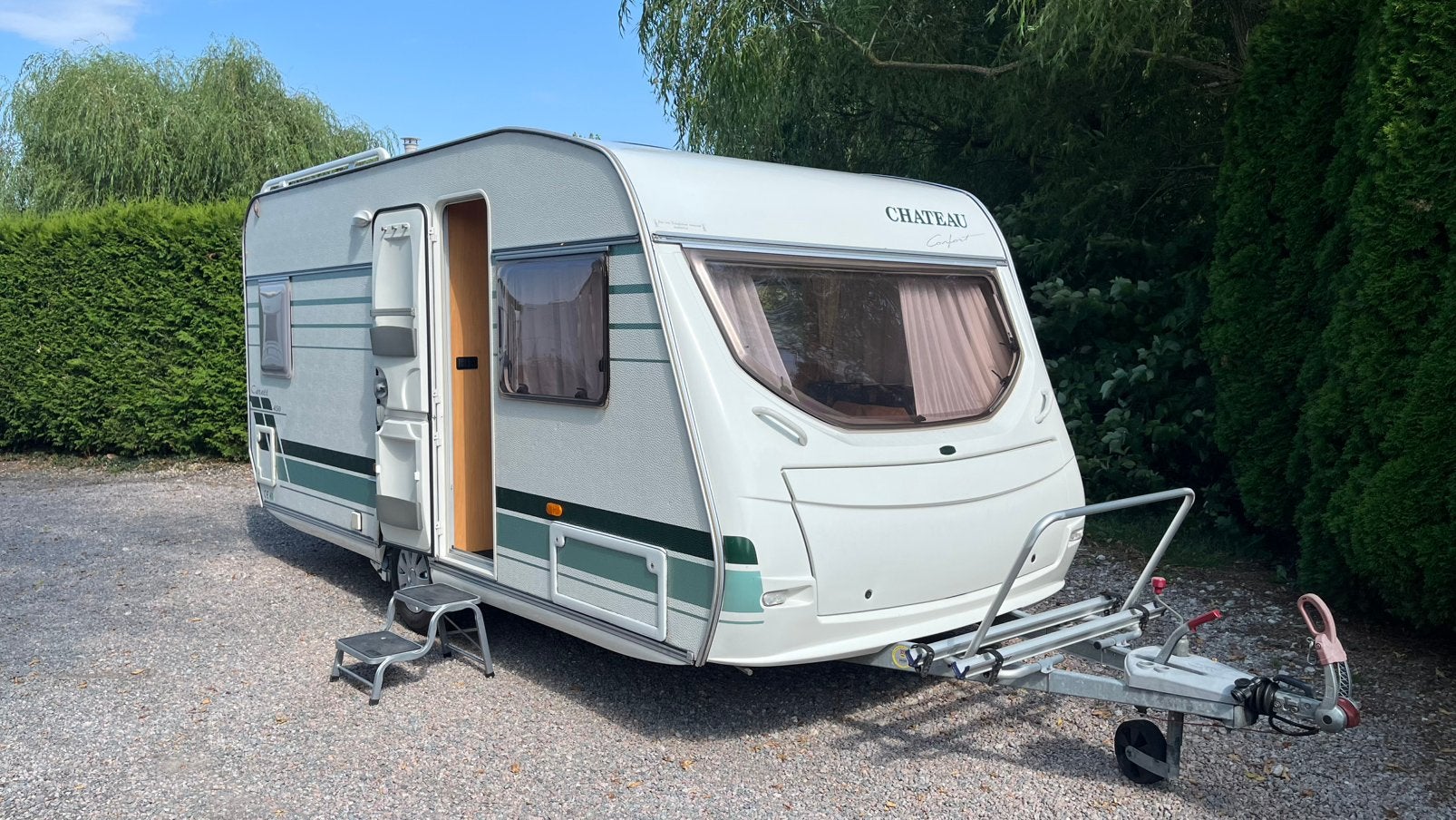 Chateau caratt confort 450, Caravans en Kamperen, Bedrijf, 750 - 1000 kg, 4 tot 5 meter, Hordeur
