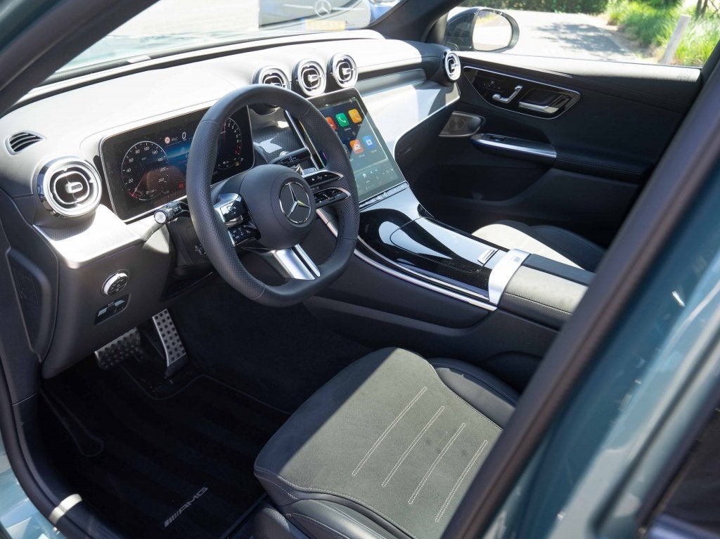 Mercedes-Benz GLC GLC 300e 4MATIC AMG Line | Pano | Luchtver, Auto's, Mercedes-Benz, Gebruikt, 4 cilinders, 2000 kg, Vierwielaandrijving