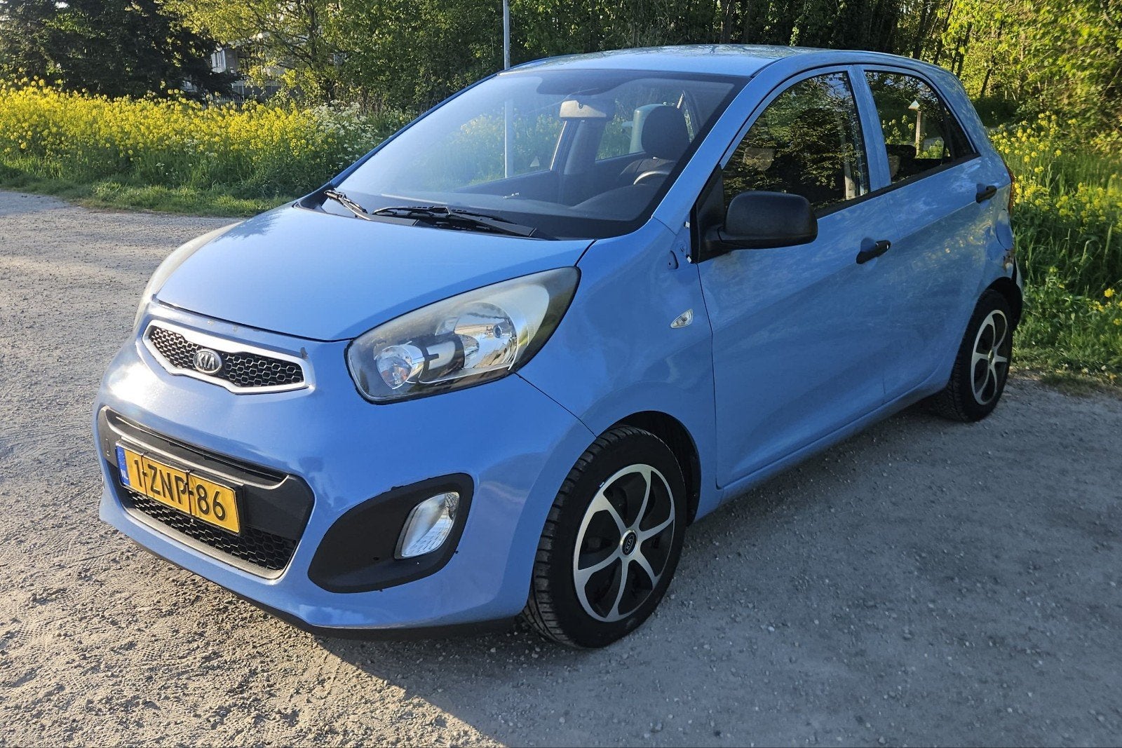 Kia Picanto 1.0 Cvvt | 2012 | 99,800 km | Nieuwe APK | 5 drs, Auto's, Voorwielaandrijving, Stof, Zwart, 24 km/l