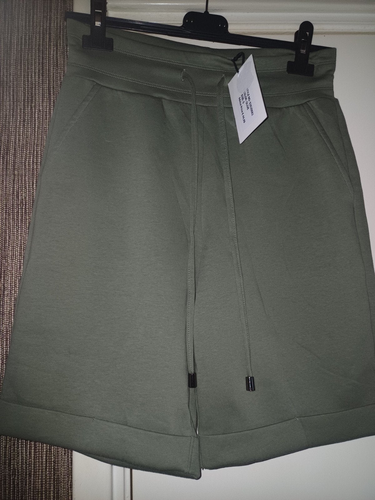 Self Obsessed Jog bermuda Olive - Maat M, Maat 38/40 (M), Kort, Onbekend, Nieuw