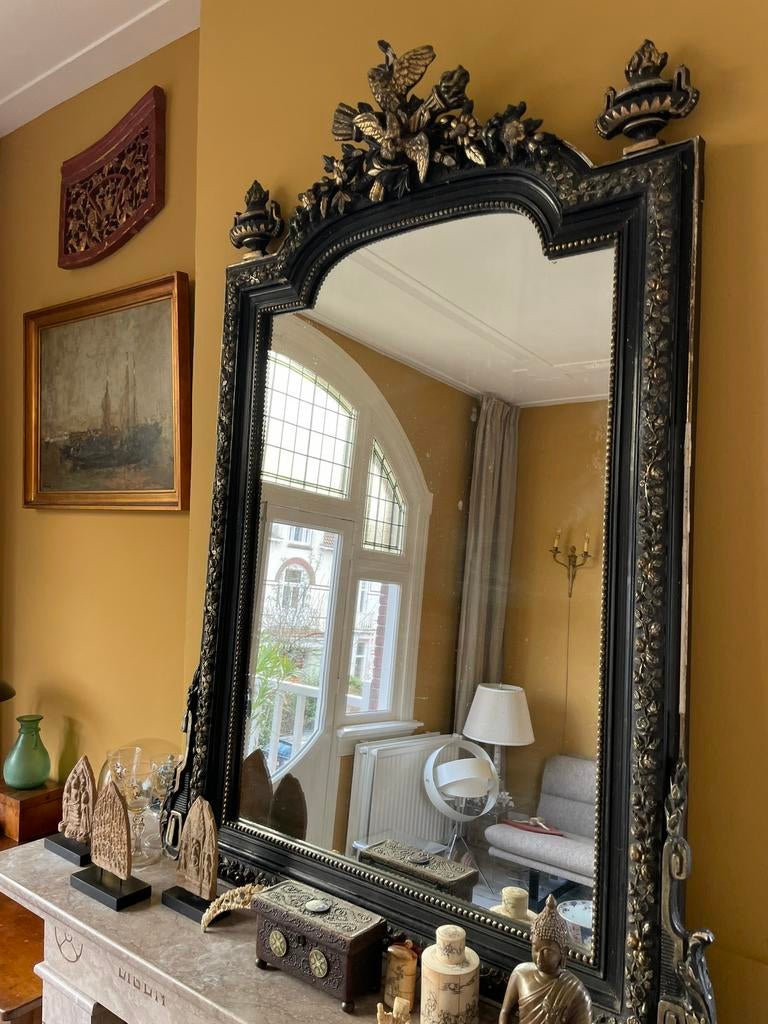 Antieke Franse spiegel met vergulde ornamenten, Antiek en Kunst, Ophalen, Rechthoekig