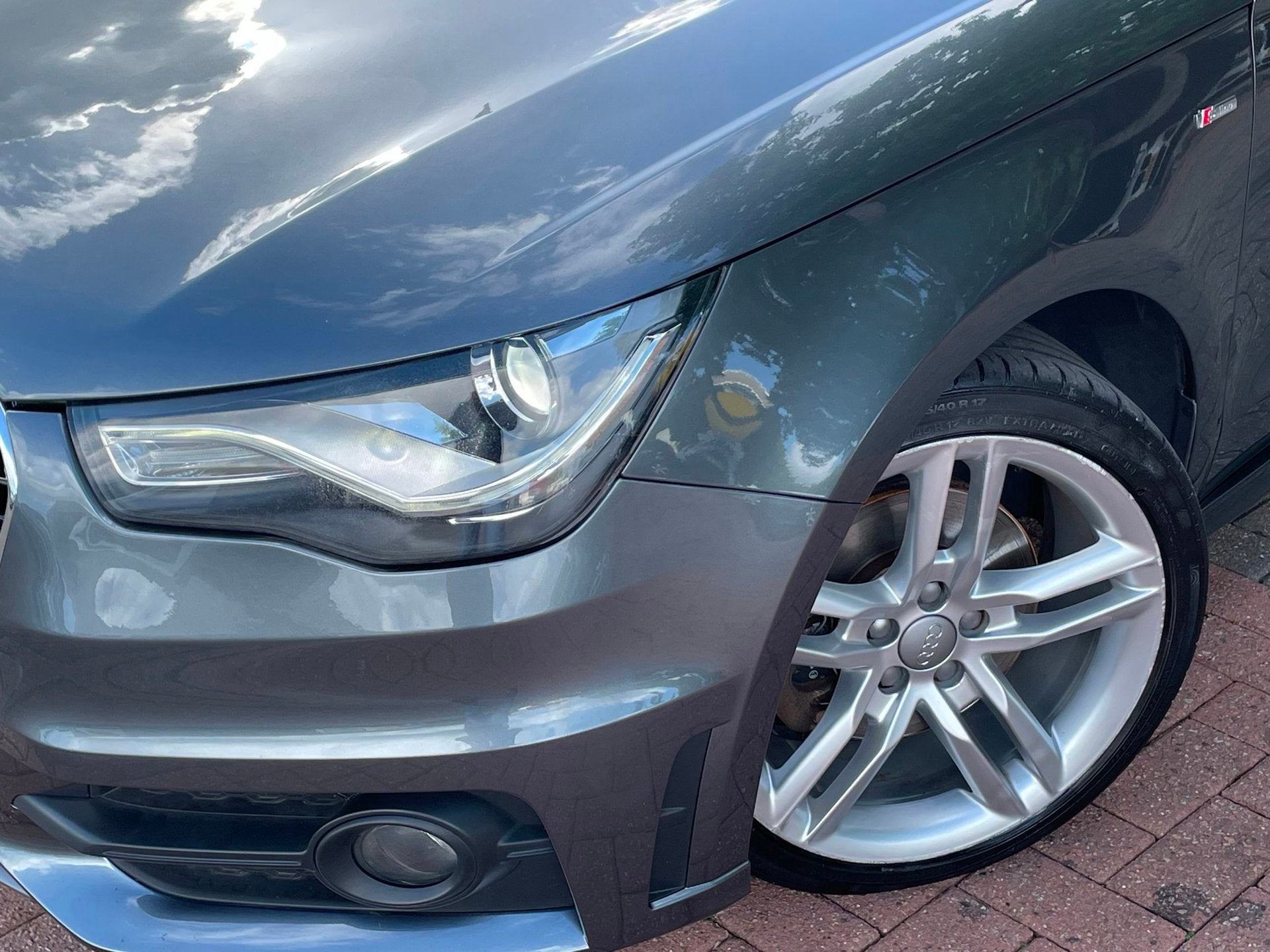Audi A1 1.4 TFSI 3x S-Line Automaat | Led | Navi | Leder | P, Euro 5, Zwart, 4 cilinders, 4 stoelen