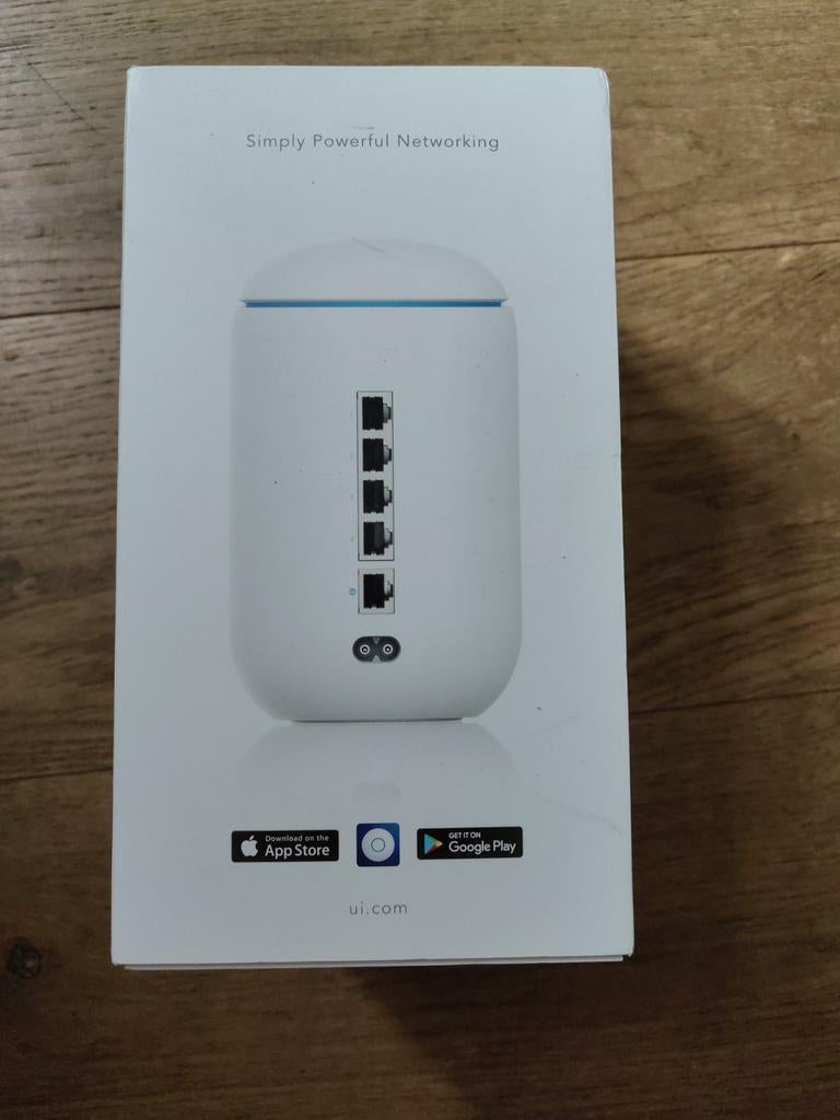 UniFi Dream Machine + UAP-AC-LR, Computers en Software, Routers en Modems, Ophalen of Verzenden, Gebruikt, Router, Ubiquiti UniFi