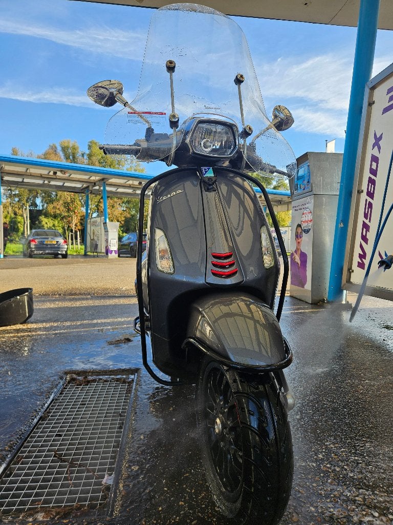 Vespa Sprint 2018- Matgrijs - Zeer Goede Staat!! LAGE KM!!, Fietsen en Brommers, Ophalen, Vespa S, Zo goed als nieuw, Benzine