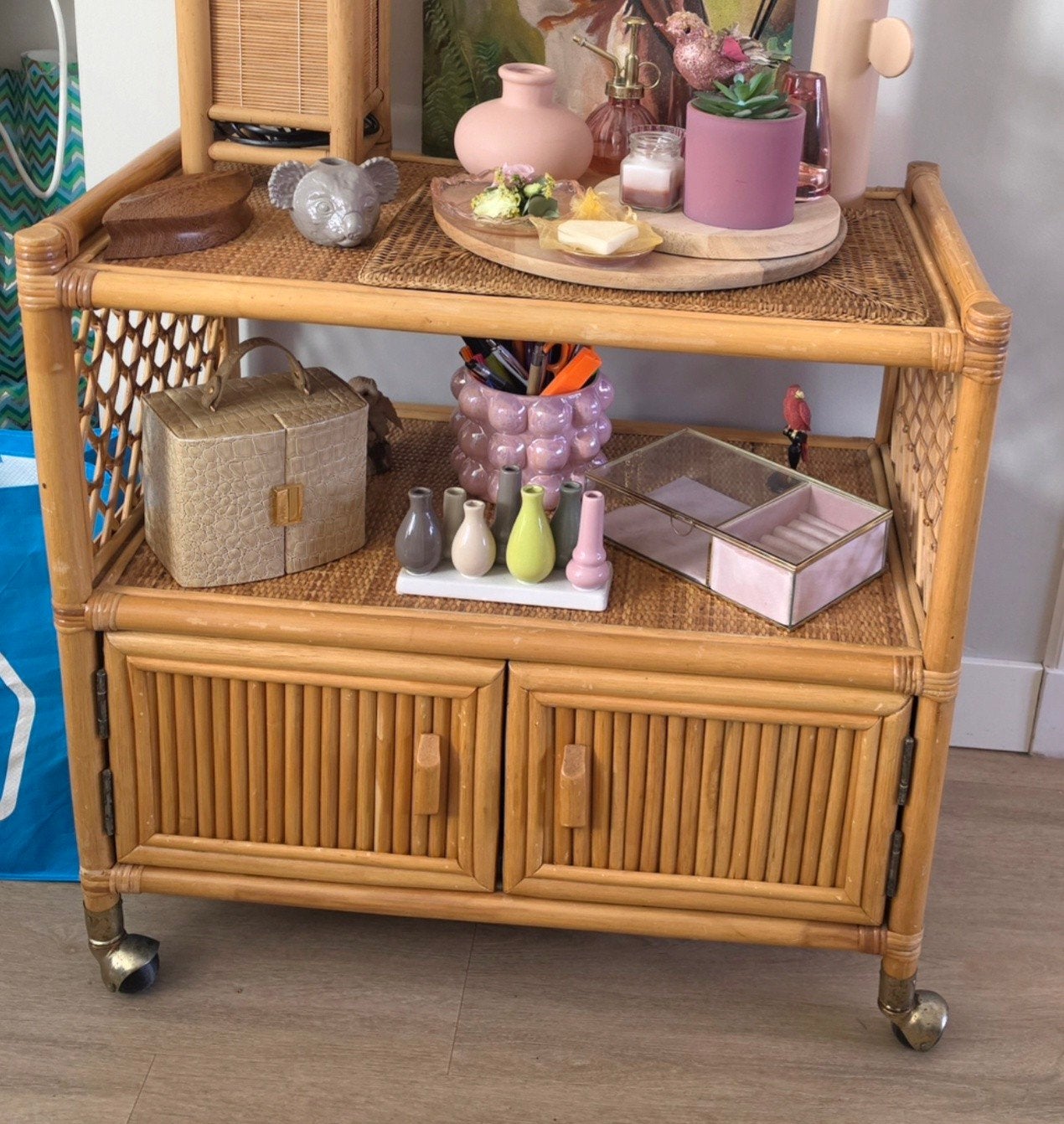 Rattan Cane Bamboo Mid Century Modern Two Doors Compartment, Huis en Inrichting, Kasten | Ladekasten, Ophalen, 50 tot 100 cm, 3 of 4 laden