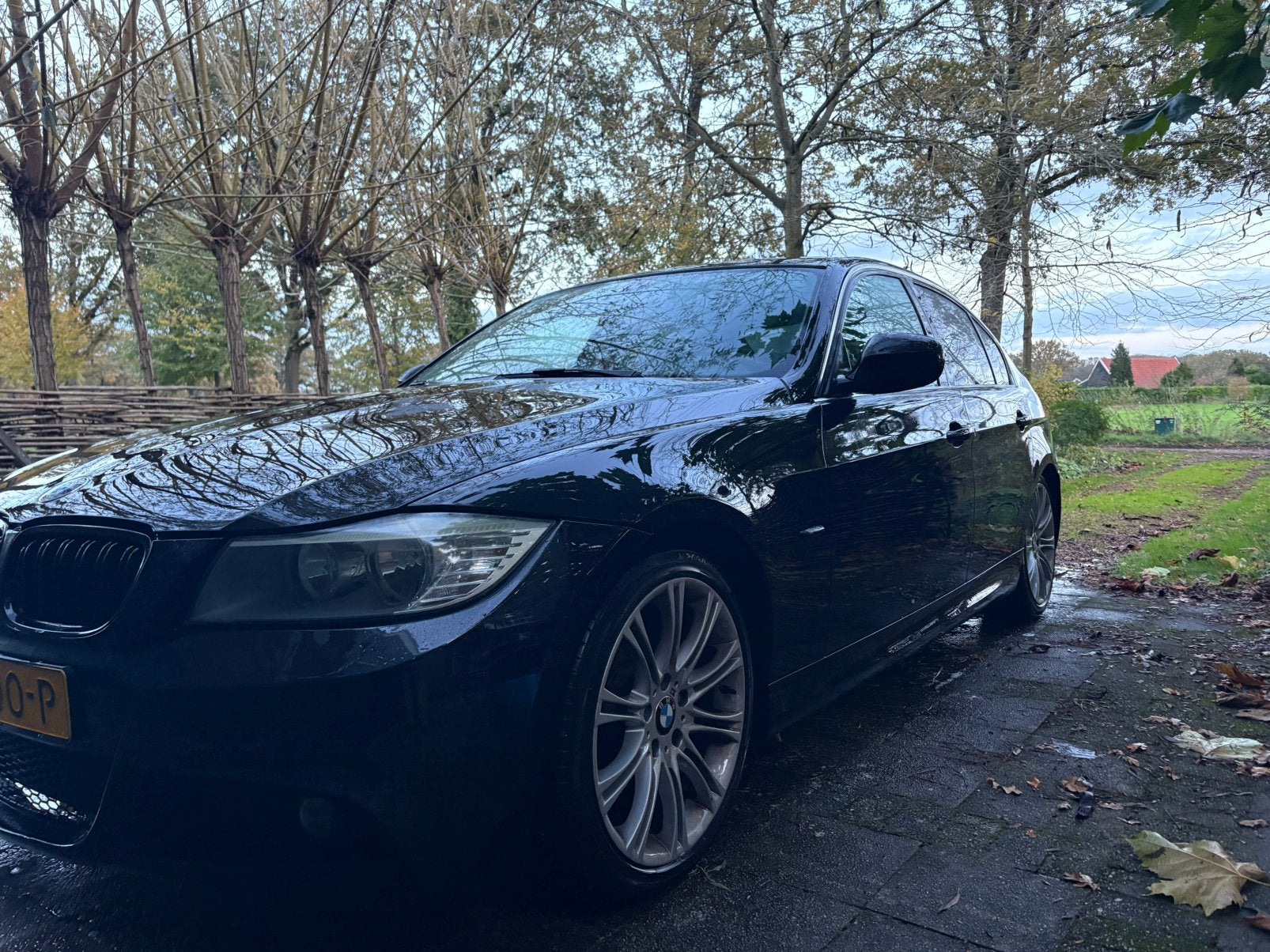 BMW 3-Serie 2.0 I 318i 2009 Zwart, Auto's, Achterwielaandrijving, Zwart, Handgeschakeld, Particulier