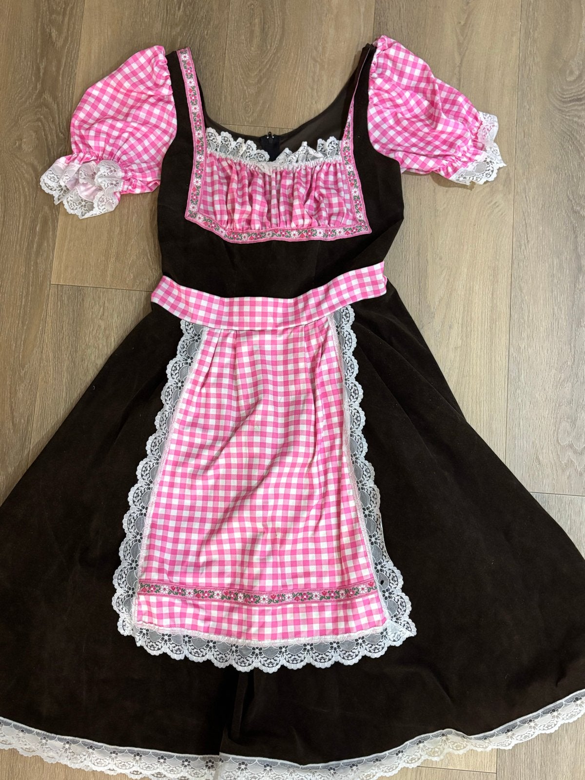 jurk bruin roze geruit - Oktoberfest kostuum, Maat 38/40 (M), Ophalen of Verzenden, Kleding, Overige thema's