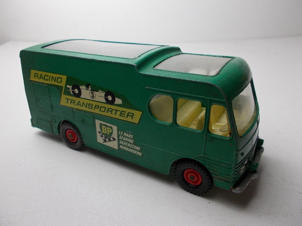 1965 Matchbox Lesney M-6 BP RACING CAR TRANSPORTER.