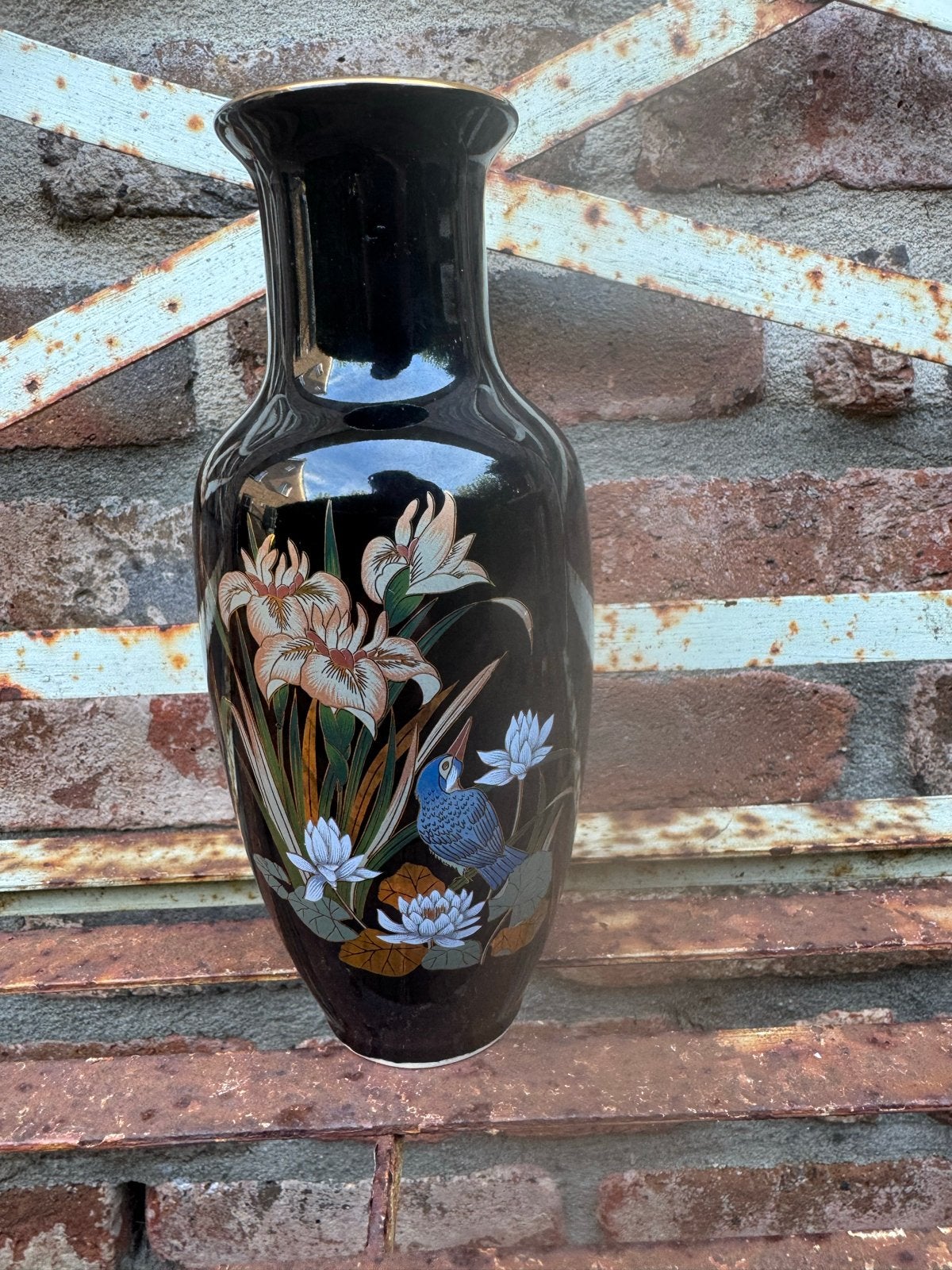 Zwarte vaas met bloemen en vogel decoratie, Ophalen of Verzenden