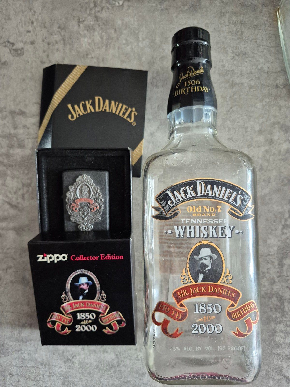 Jack Daniel's 150th Birthday Zippo en lege fles, Ophalen of Verzenden, Zo goed als nieuw