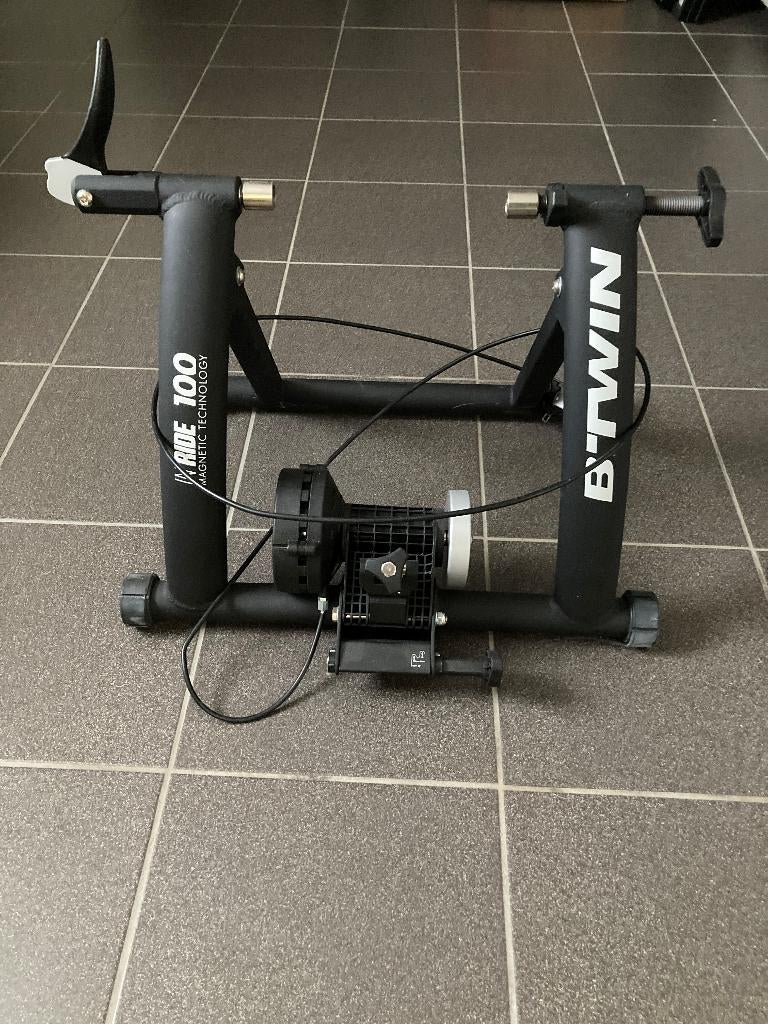 fietstrainer Inride 100 B-TWIN, Ophalen, Zo goed als nieuw, Overige typen