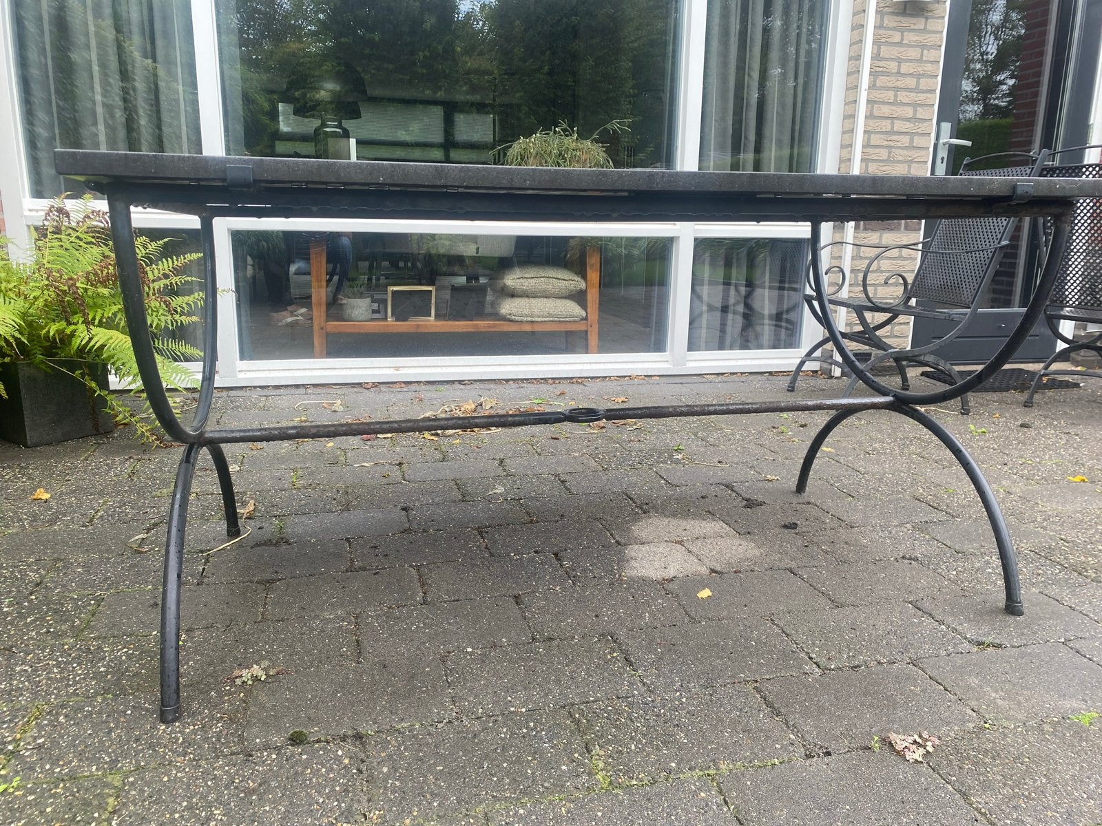 Foto 2 van Tuinset: Rechthoekige tafel met 4 stoelen - Gebruikt