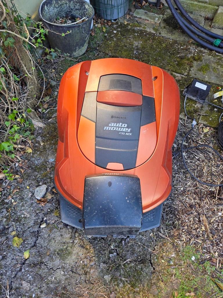 Husqvarna Automower 230ACX Robotmaaier, Ophalen, Gebruikt, Meer dan 25 cm, Husqvarna