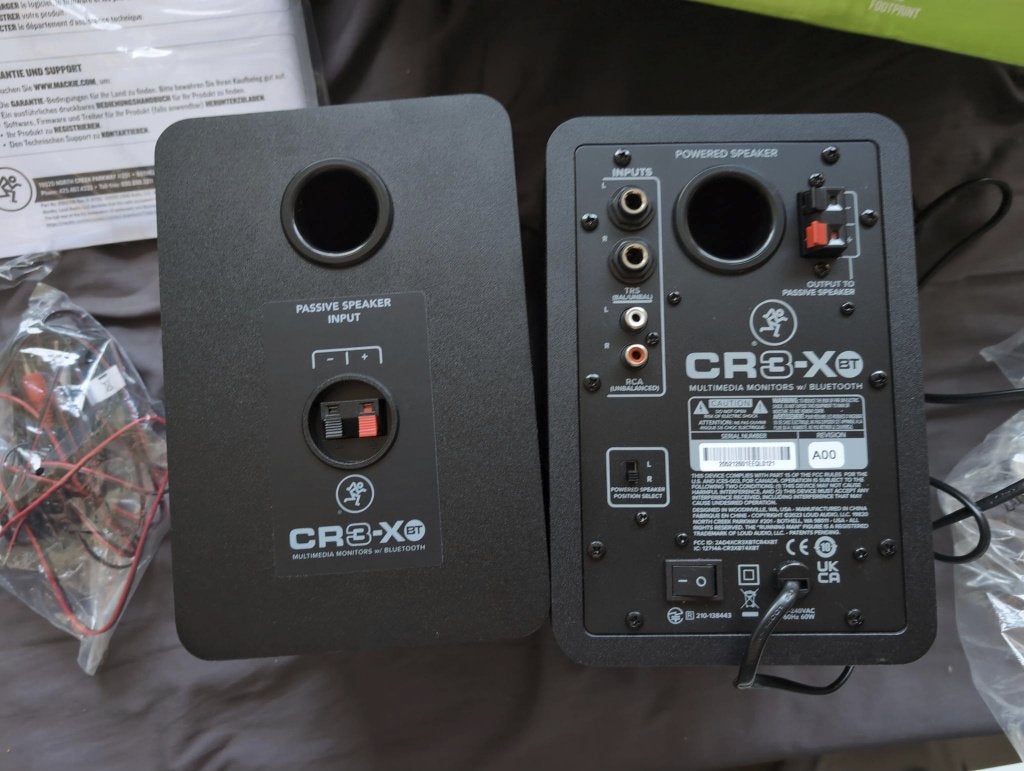 Foto 5 van Mackie CR3-XBT bluetooth speakers