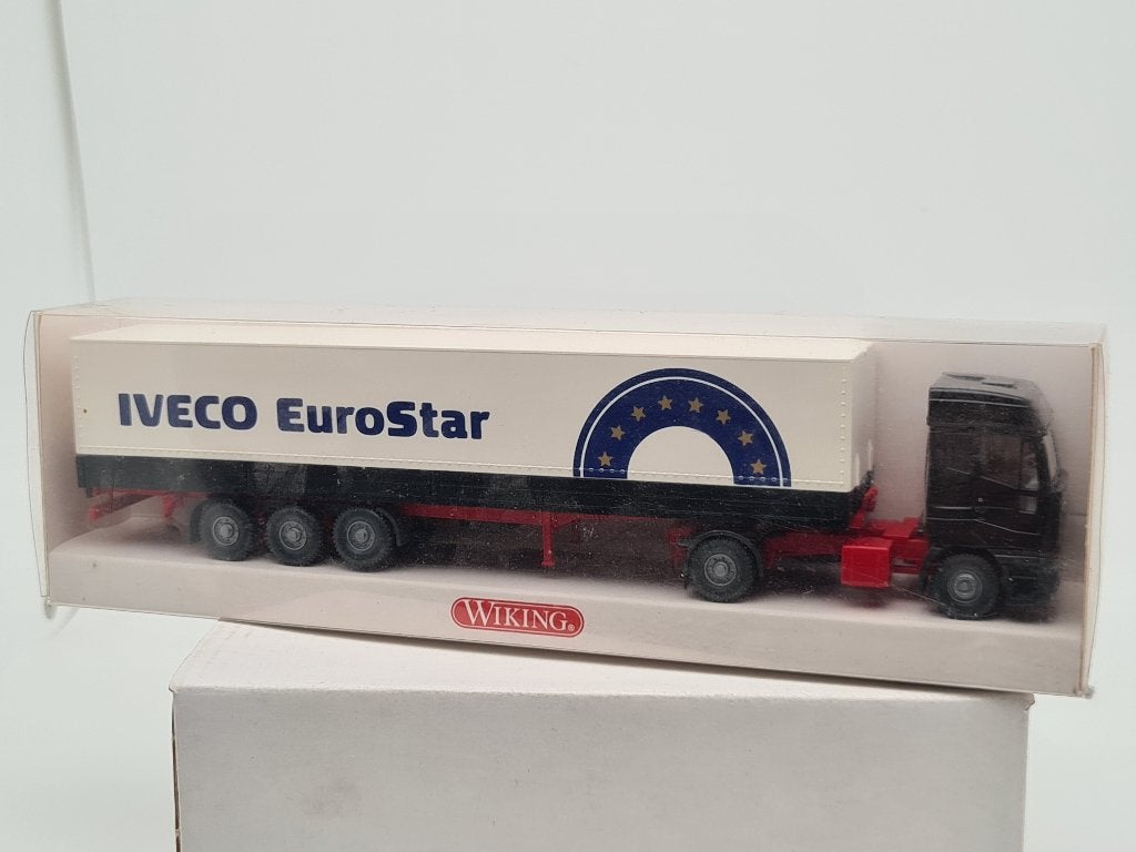 Iveco vrachtwagen huiftrailer - Wiking 1/87, Verzenden, Zo goed als nieuw, Bus of Vrachtwagen, Wiking