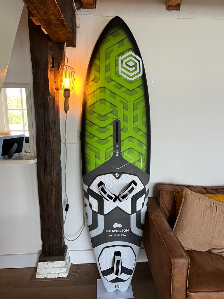 I 99 novenove chameleon 93 liter z.g.a.n., Watersport en Boten, Windsurfen, Ophalen, Zo goed als nieuw, Plank