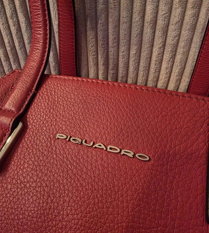 Piquadro bag 15,6" - red, 40 tot 60 cm, 30 cm of meer, Ophalen of Verzenden, Zo goed als nieuw