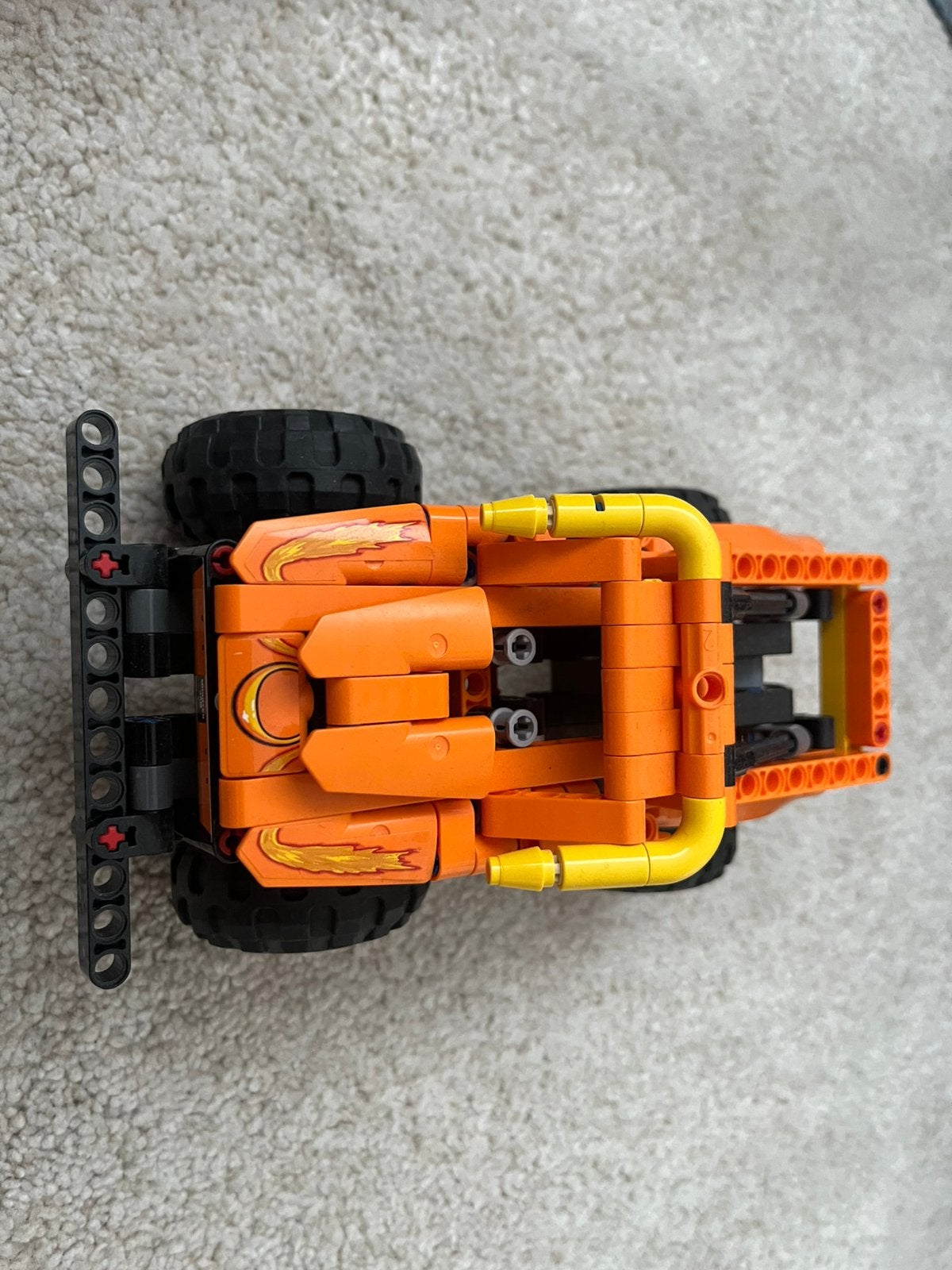 Lego techniek monster jam el toro loco setnummer 42135, Ophalen, Zo goed als nieuw
